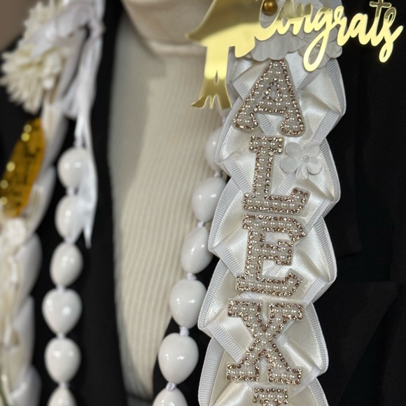 Graduation Lei, Custom Made Grad Gift Kukui Nut Lei  in all colors all grades - Picture 10 of 12